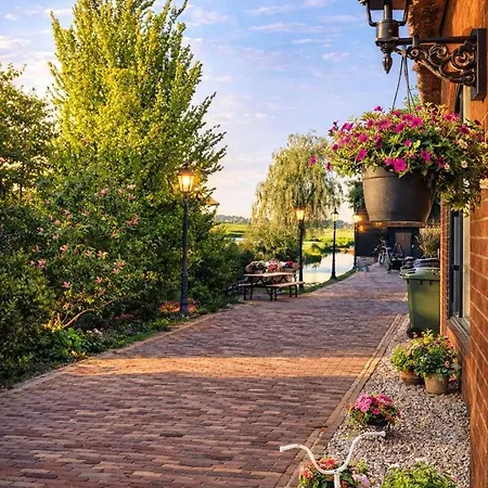 シャレー De Oase *